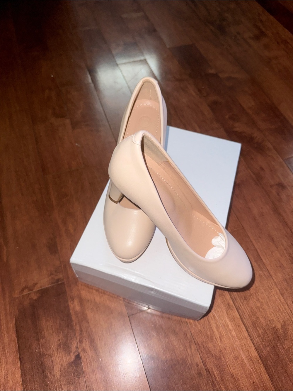 Dream Pairs Nude / Beige Low Heel Pumps - Picture 4 of 6